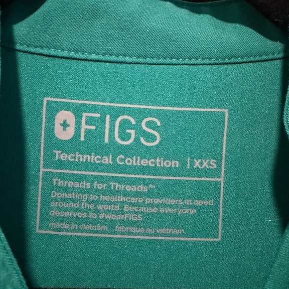 Figs Rafaela Scrub Top - Picture 2 of 3